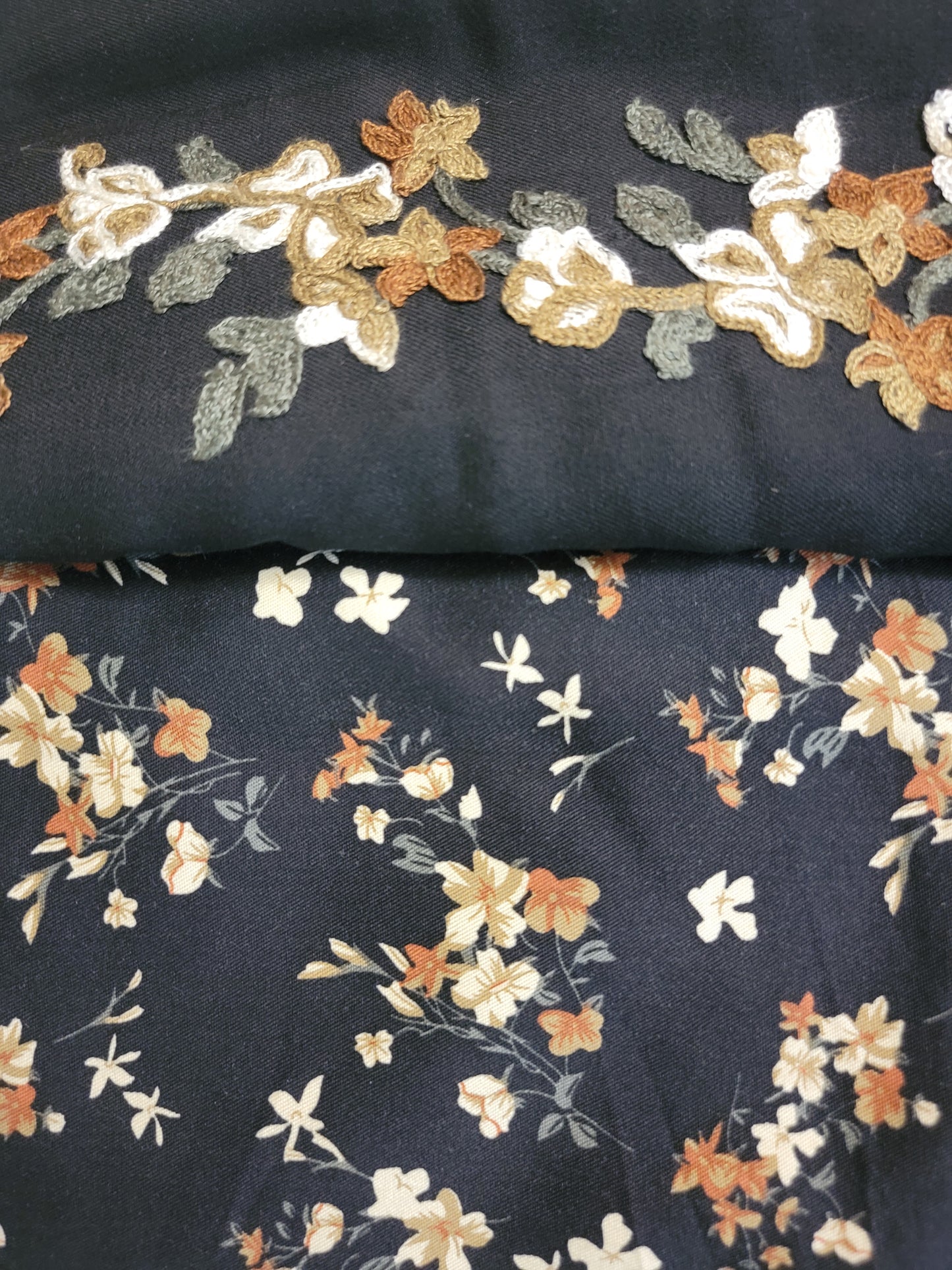 Marina Unstitched 3pc Suit - Embroidered Shawl